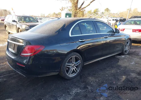 2019 Mercedes-Benz E 300 z USA, uszkodzony, nr VIN WDDZF4JB2KA546587
